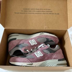 New Balance UK 991v1 Women’s Sneakers (Limited Edition)